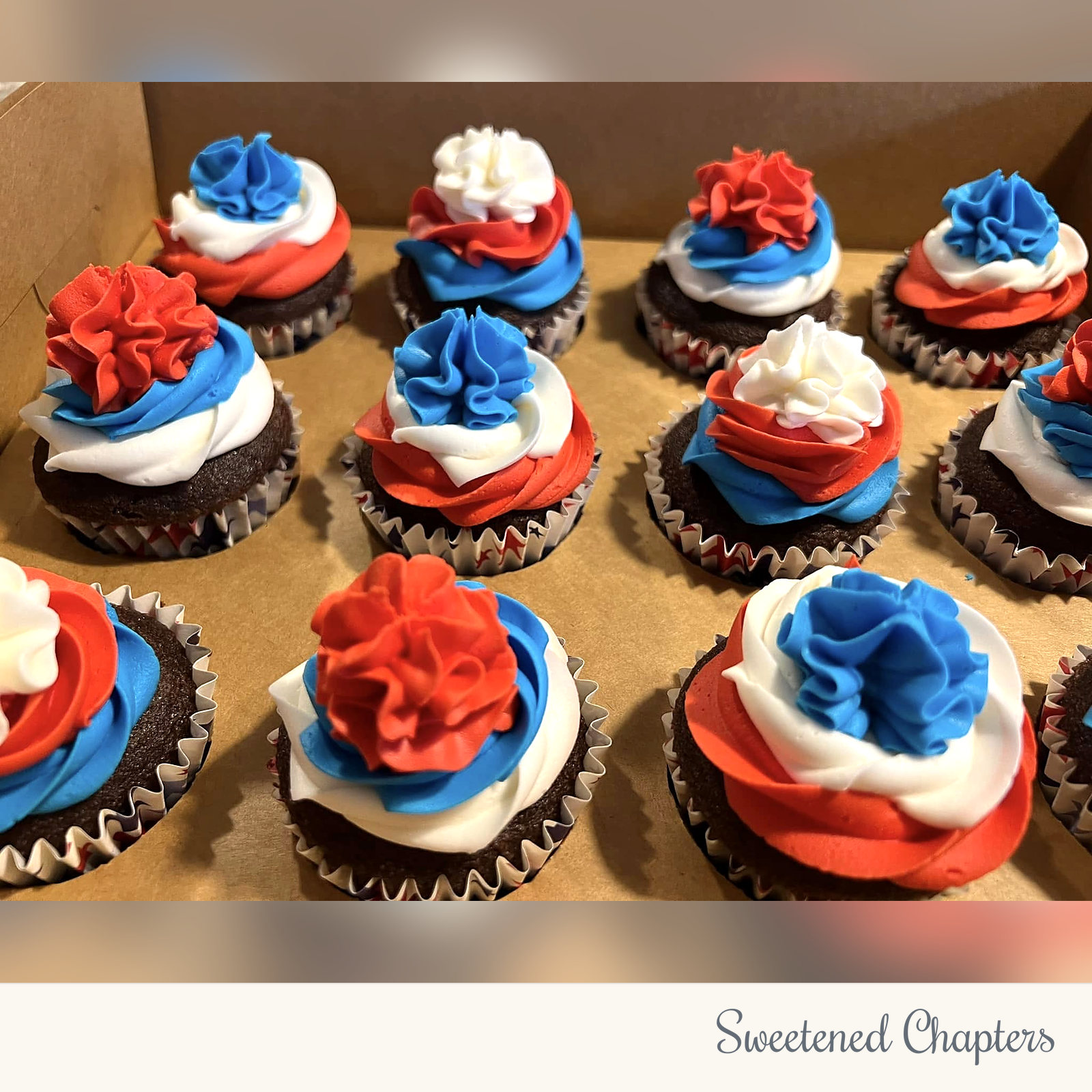 RedWhtBlue_Cupcakes by Sweetened Chapters