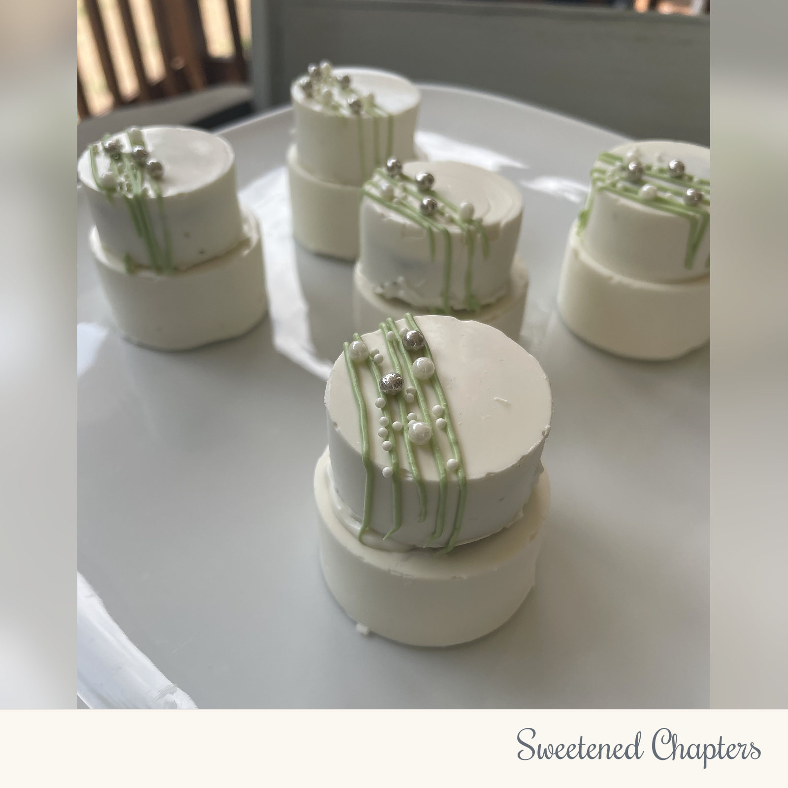 Wedding_Pucks_Green by Sweetened Chapters